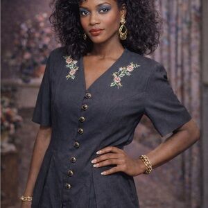 Vintage 80s Matthew & David Floral Embroidered Black Button-Up Top Women’s 10